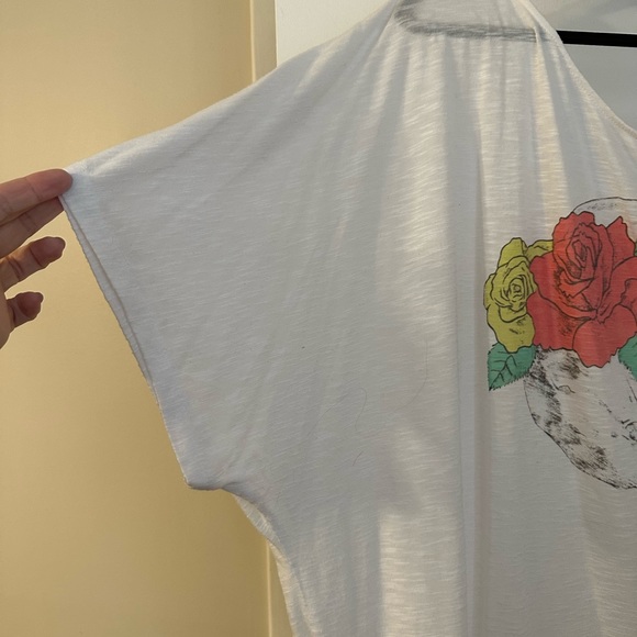 Sexy skull off the shoulder tshirt - Picture 2 of 4